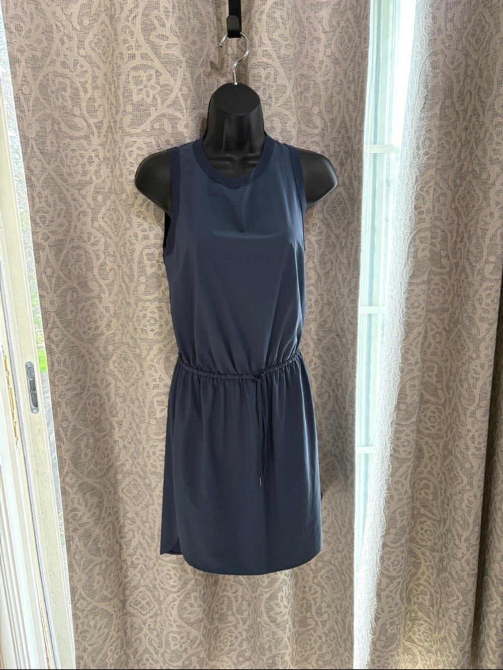 Athleta XXS Sleeveless Navy Drawstring Waist Casual Dress